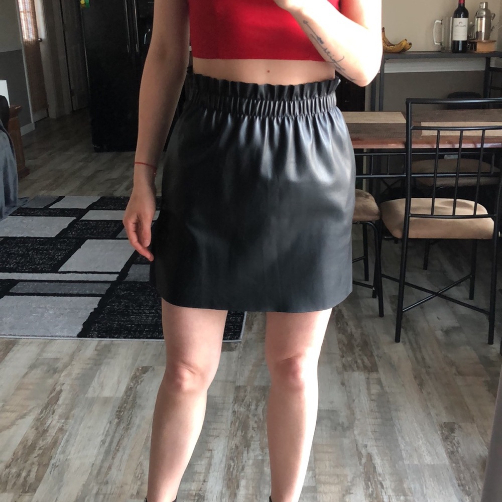 Zara leather Cinched Skirt with Pockets